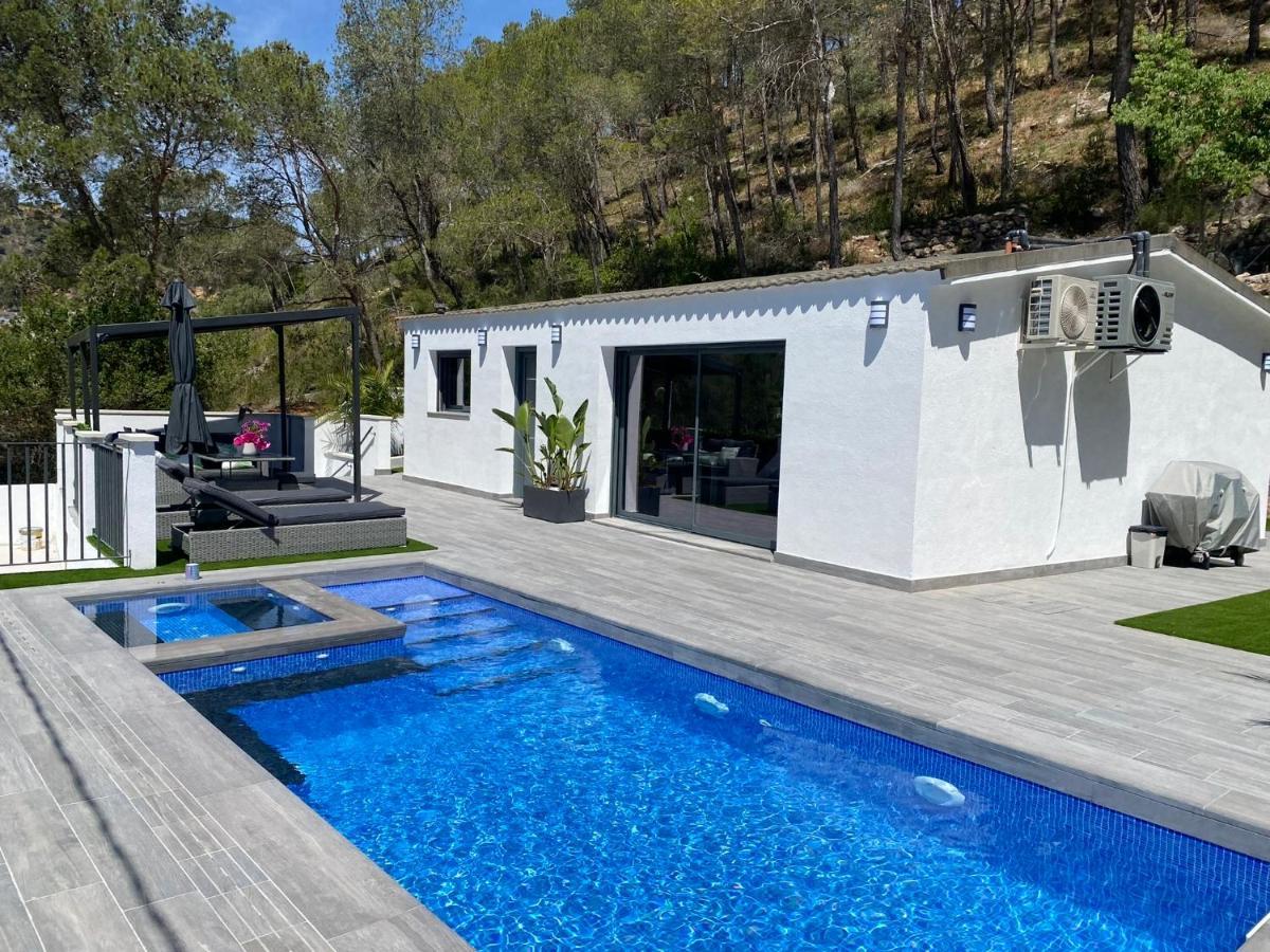 Lux Spa Barcelona Vallirana Exterior photo